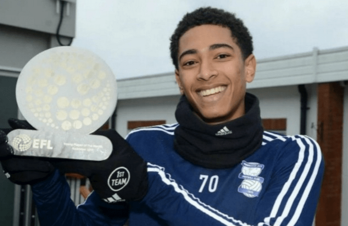 取得赛季欧冠首胜，尤文时隔419天再次在欧冠客场赢球（尤文收获本季欧冠首胜，时隔419天再度欧冠客场告捷）