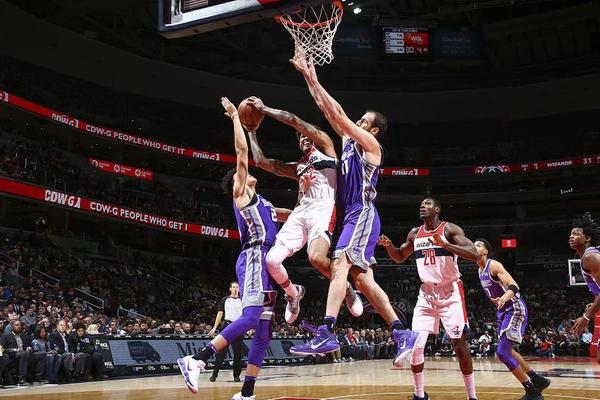 罗马诺：国米未与恩里克沟通离队可能，最终决定尚未做出（罗马诺：国米尚未与恩里克讨论离队事宜，最终去留仍未定）