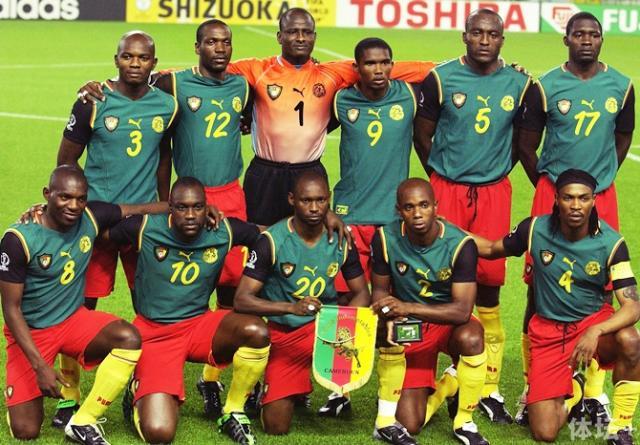 谁走谁留？斯洛特带队已低迷超2月，萨拉赫公开炮轰矛盾公开！（去留悬念再起：斯洛特低迷已超两月，萨拉赫公开开火矛盾升级）