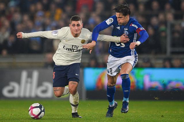 米体：将有一万名左右的那不勒斯球迷远征罗马，警方压力很大（米体：近万名那不勒斯球迷将客赴罗马，警方安保压力陡增）