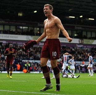 卡雷拉斯：我的位置是左边卫，但能适应教练在任何时候的要求（卡雷拉斯：主打左边卫，也能随时适应教练安排）