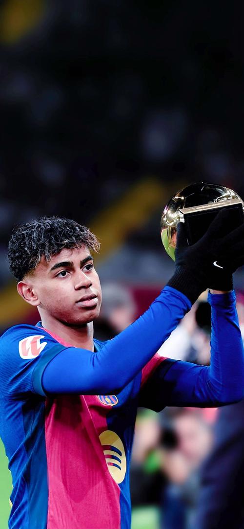 我全都要？记者：利物浦希望萨拉赫留队，也力挺斯洛特执教（记者：利物浦盼萨拉赫留队，同时全力支持斯洛特执教）