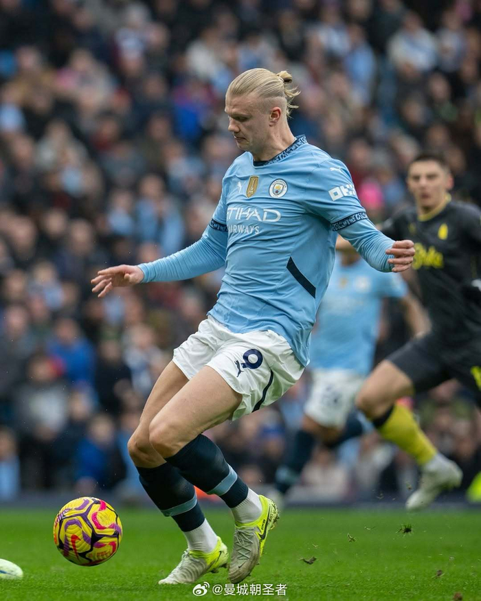 科斯塔库塔：库普梅纳斯踢后卫失误太多，位置提前有利于进攻（科斯塔库塔：库普梅纳斯打后卫失误频繁，前移更能激活进攻）