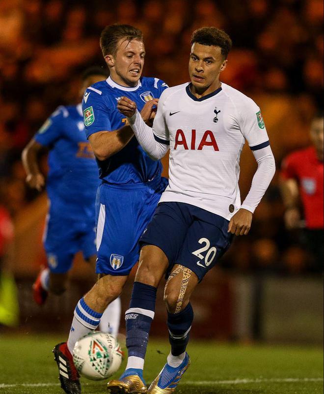 阿德耶米进球后做“安静点”手势，科瓦奇：为他的进球高兴（阿德耶米破门后做出噤声手势，科瓦奇：为他的进球感到高兴）