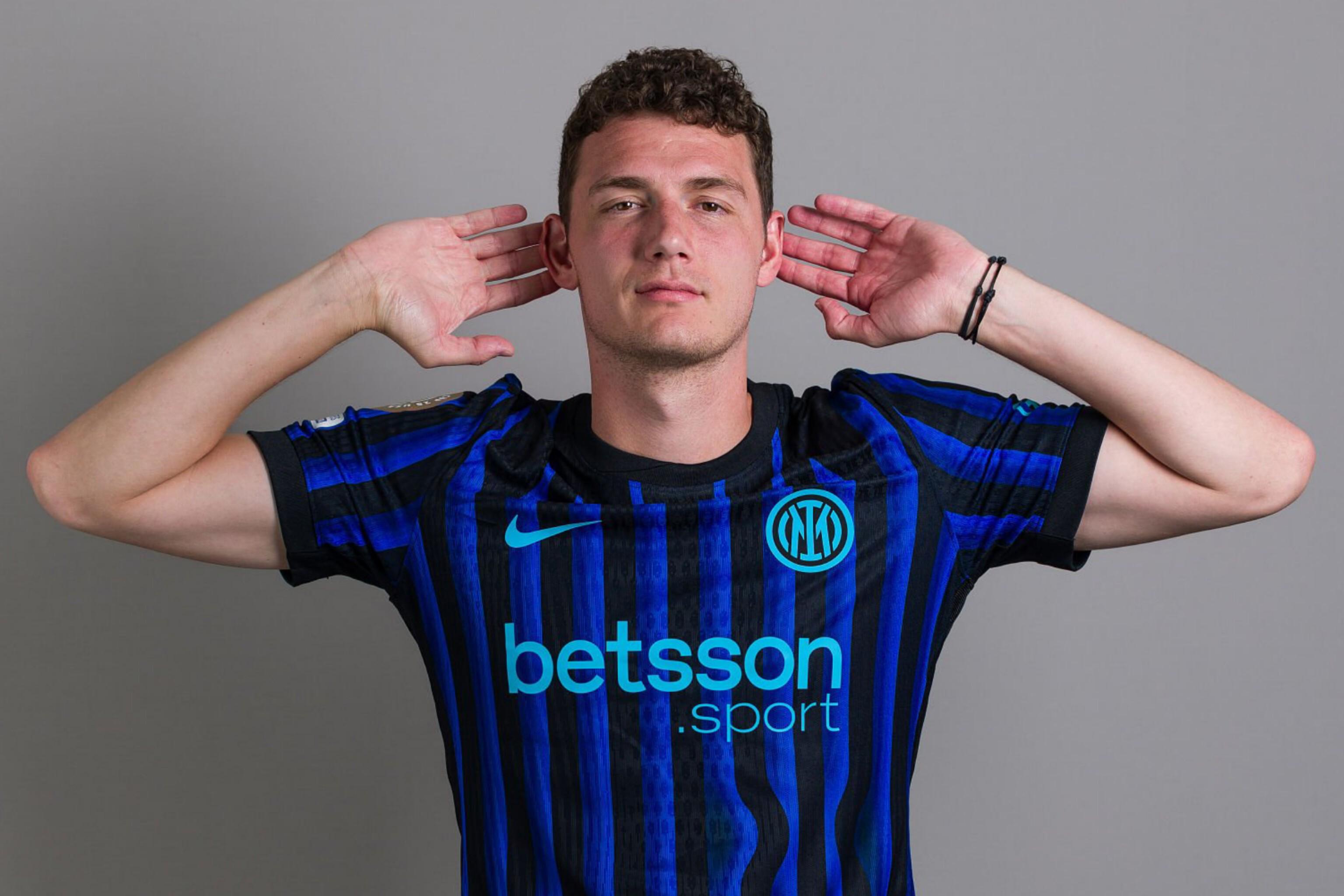 英超：曼联客场2-1击败莱斯特城（英超：曼联客场2-1战胜莱斯特城）