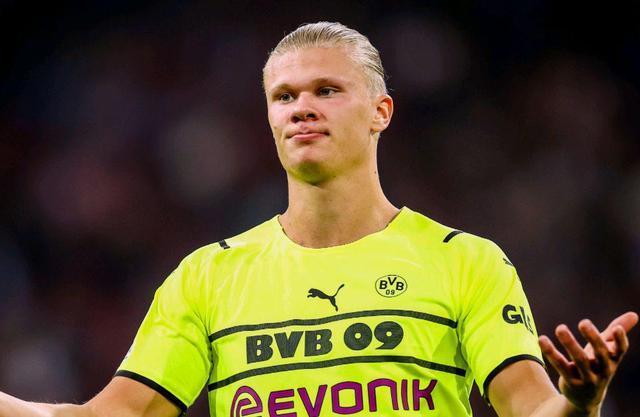 罗马诺：梅努可能在1月离开曼联，那不勒斯对租借他很感兴趣（罗马诺：梅努或将一月离队，那不勒斯有意租借）