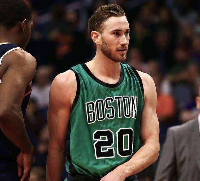 并且一击中 并且一击中